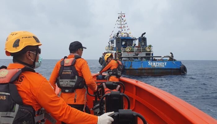 Kapal TB Simponi Terbakar di Perairan Padang, 1 Awak Meninggal