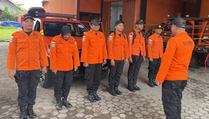 Pria 60 Tahun Hilang di Bukit Cubadak Padang, Basarnas Lakukan Pencarian