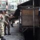 Satpol PP Padang Tertibkan Bangunan Liar di Atas Drainase Jalan HOS Cokroaminoto