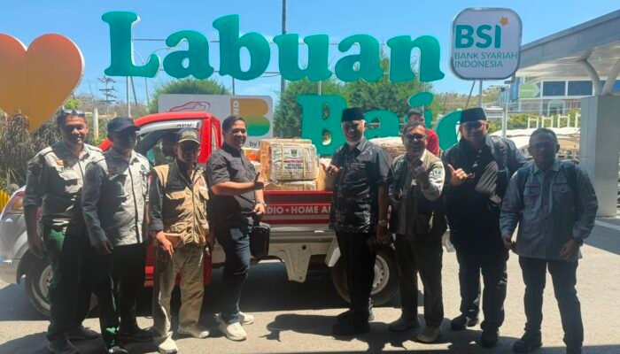 Bantu Korban Bencana NTT, Sumbar Salurkan 2,1 Ton Rendang