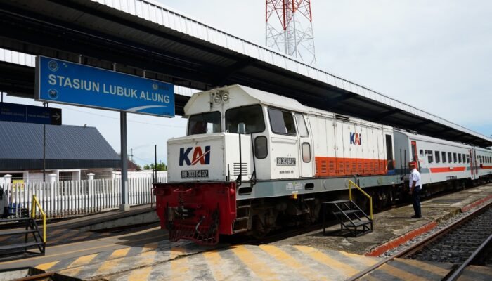 Stasiun Lubuk Alung Makin Ramai, Akses Warga Padang Pariaman ke Padang Bertambah